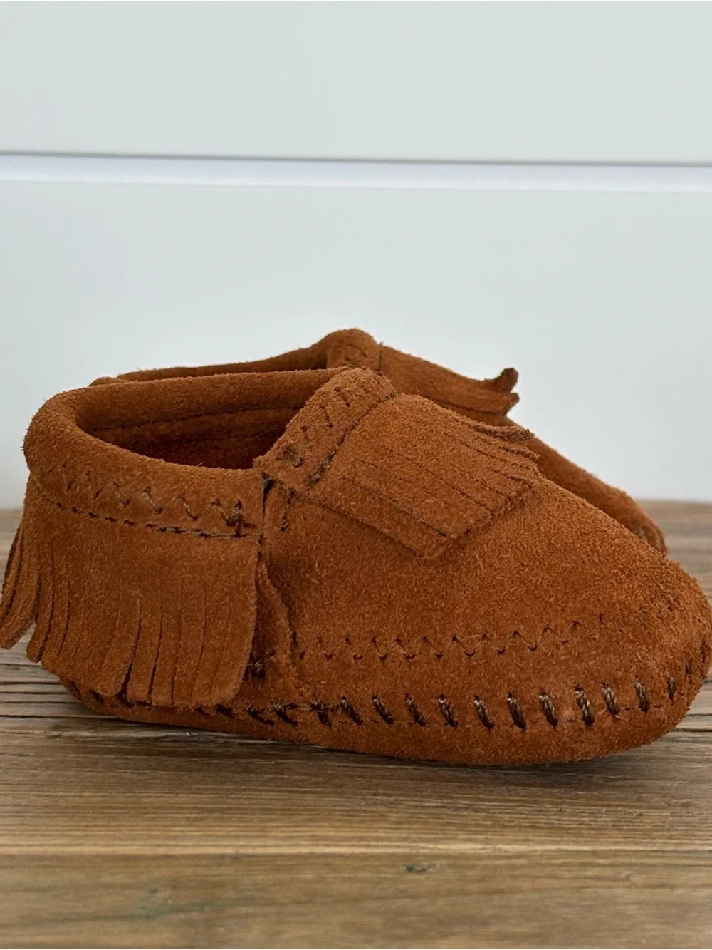 Minnetonka Infant Riley Bootie in Brown Suede Size 1
